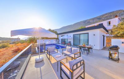 jakuzili-doga-manzarali-kiralik-tatil-villasi-aysin-4_465.jpeg