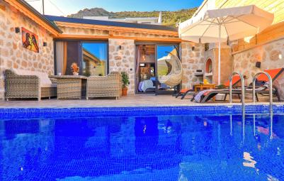 jakuzili-muhafazakar-kiralik-tatil-villa-goktas-3_81.jpg