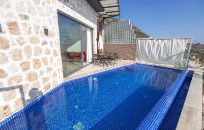 kalkan-kordere-jakuzili-havuzu-korunakli-deniz-manzarali-villa-arna-2_549.jpg