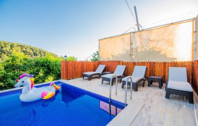 kalkan-uzumlu-koyunde-kiralik-muhafazakar-tatil-villa-fistik-5_847.jpg