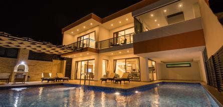 deniz-manzarali-isitma-havuzlu-villa-yagmur-1_441.jpg