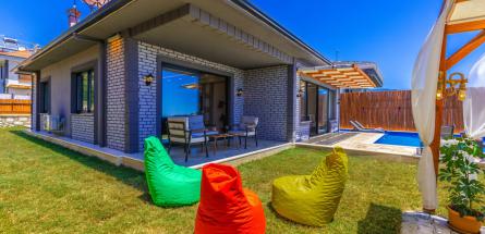 deniz-manzarali-jakuzili-villa-aysam-1_68.jpg