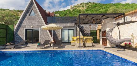 deniz-manzarali-kiralik-villa-moda-duo-1_681.jpg