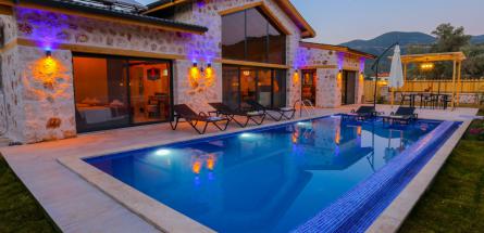 doga-manzarali-jakuzili-muhafazakar-tatil-villasi-aga-1-1_163.jpg
