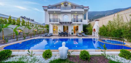 havuzlu-tatil-villasi-villa-volkan-1_310.jpg