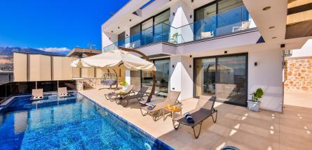 jakuzili-balayi-villasi-villa-cesme-1_340.jpg