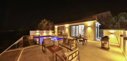 jakuzili-doga-manzarali-kiralik-tatil-villasi-aysin-1_932.jpeg