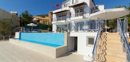 kalkan-bolgesinde-jakuzili-deniz-manzarali-merkezi-kiralik-tatil-villa-mehtap-1_515.jpg