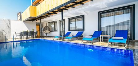 kiralik-balayi-ic-havuzlu-tatil-villa-mevsim-3-1_415.jpg