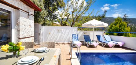 kiralik-tatil-villasi-bengu-1_898.jpeg
