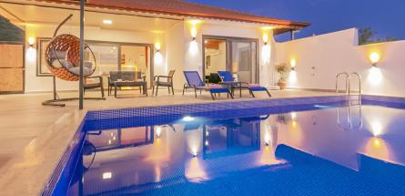 muhafazakar-uzumlu-koyunde-kiralik-tatil-villa-derin-1_235.jpg