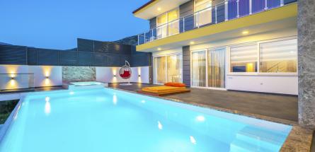 panoramik-deniz-manzarali-muhafazakar-jakuzili-balayi-villasi-soho-house-1_645.jpg