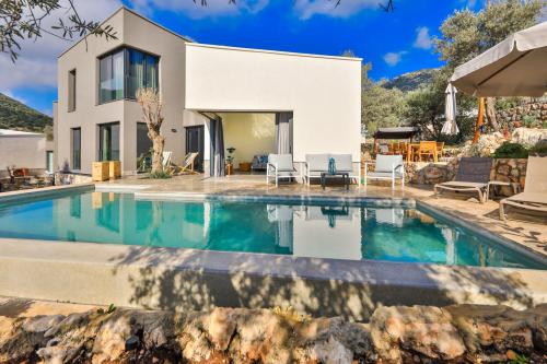 Villa Arycandıa- Kiralık Tatil Villası | Villacentam 