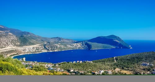 Kalkan Villa Kiralama & 2026 Fiyatları | Villacentam