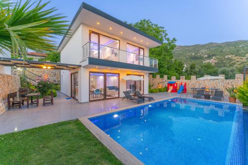 Villa Elegance Deluxe - Kiralık Tatil Villası | Villacentam