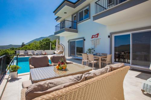 Villa Ata Kaş - 10 Kişilik, Doğa Manzaralı Kiralık Villa