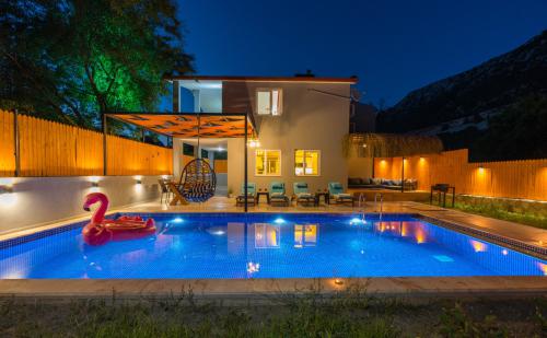 Villa-Mazaka- Kiralık Tatil Villası | Villacentam