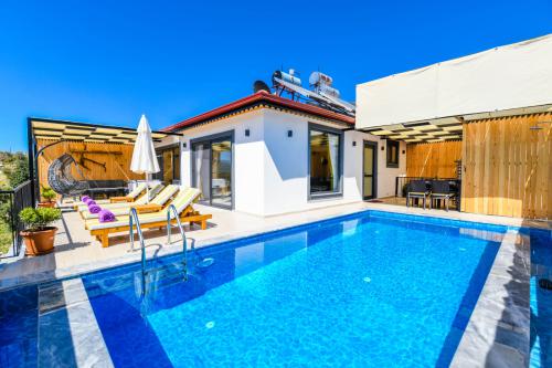 Villa Belen - Korunaklı Havuz Alanlı Kiralık Villa