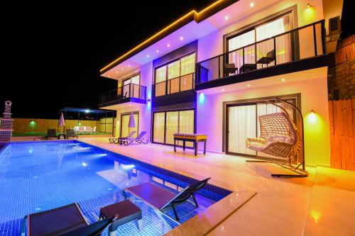 doga-manzarali-jakuzili-kiralik-tatil-villasi-karatas-uno-1_734.jpg
