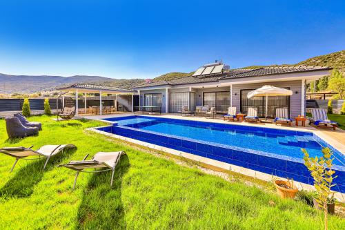 Villa Beyaz Saray Duo - Bahçeli ve Korunaklı Kiralık Villa