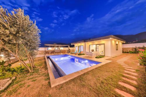 Villa Burçak Üzümlü-Kiralık Tatil Villası | Villacentam 