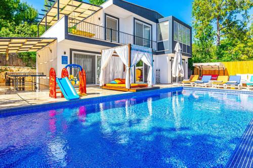 Villa Bade - Kiralık Tatil Villası | Villacentam 
