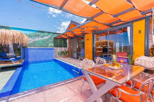 Villa Demir Kalkan - Kiralık Tatil Villası | Villacentam