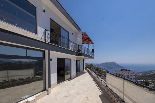 korunakli-kiralik-luks-villa-terapi-1_716.jpg