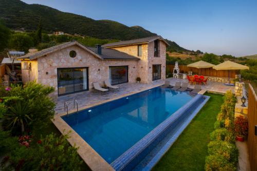 Villa İzabel - Kiralık Tatil Villası | Villacentam 