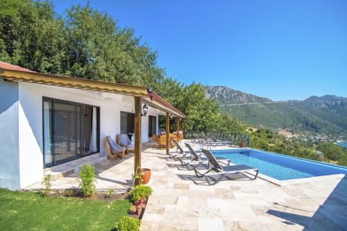 Villa Efil - Deniz Manzaralı Kiralık Villa