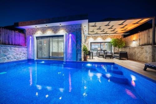 Villa Ege Kördere - Kapalı Havuzlu Kiralık Villa
