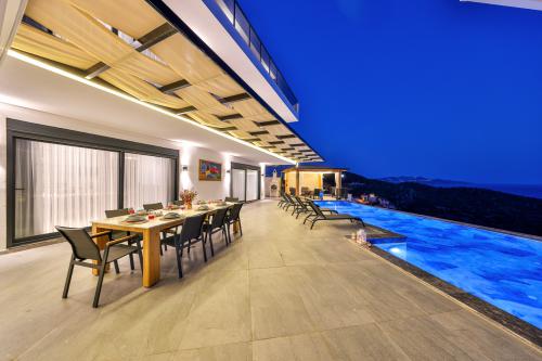 Villa Rainbow - Kiralık Tatil Villası | Villacentam