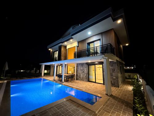 Villa Galaksi Mars 3 - Denize Yakın, 8 Kişilik Kiralık Villa
