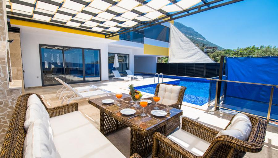 deniz-manzarali-isitma-havuzlu-villa-blue-sirena-1_443.jpg