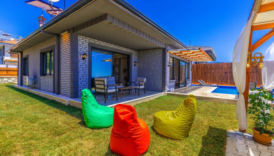 deniz-manzarali-jakuzili-villa-aysam-1_68.jpg