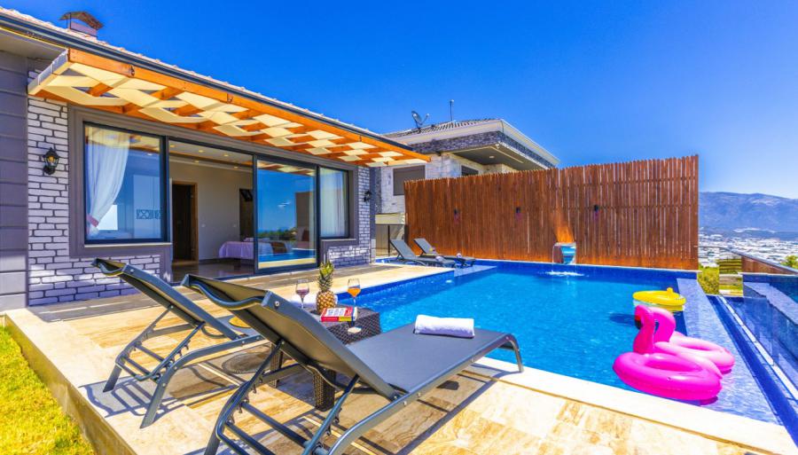 deniz-manzarali-jakuzili-villa-aysam-3_277.jpg