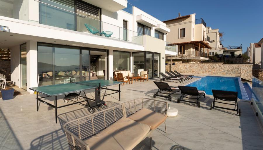 deniz-manzarali-kalkan-kiralik-luks-villa-safir-1_115.jpeg