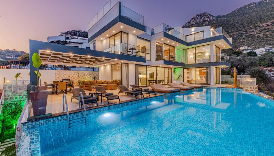 deniz-manzarali-lux-tatil-villasi-kolezyum-1_40.jpg