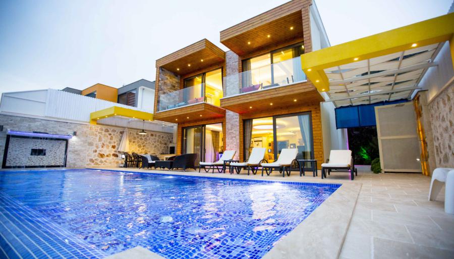 deniz-manzarali-merkezi-tatil-villasi-victoria-1_167.jpg