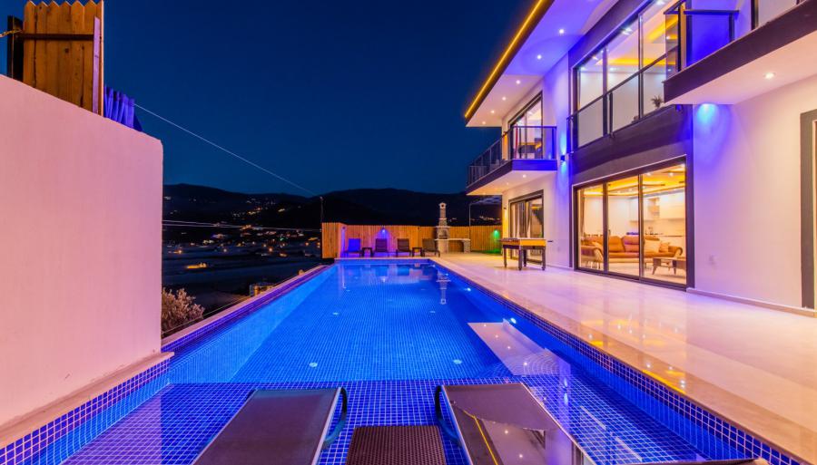 doga-manzarali-jakuzili-kiralik-tatil-villasi-karatas-duo-4_703.jpg