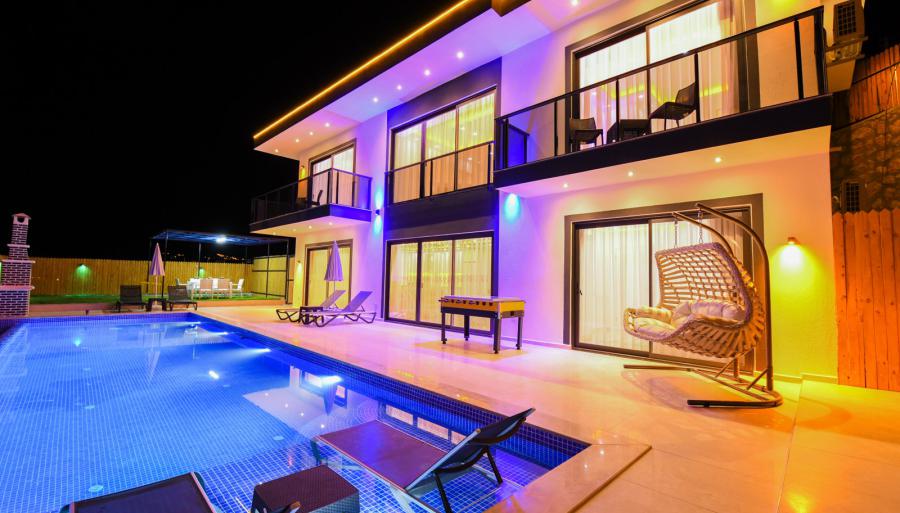 doga-manzarali-jakuzili-kiralik-tatil-villasi-karatas-uno-1_734.jpg