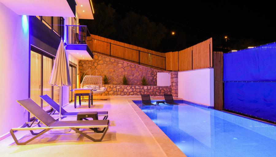 doga-manzarali-jakuzili-kiralik-tatil-villasi-karatas-uno-4_131.jpg