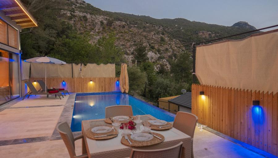 doga-manzarali-jakuzili-muhafazakar-tatil-villasi-ase-4_714.jpg
