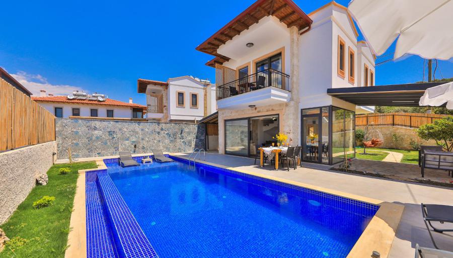 doga-manzarali-jakuzili-tatil-villasi-likya-cicegi-1_525.jpg