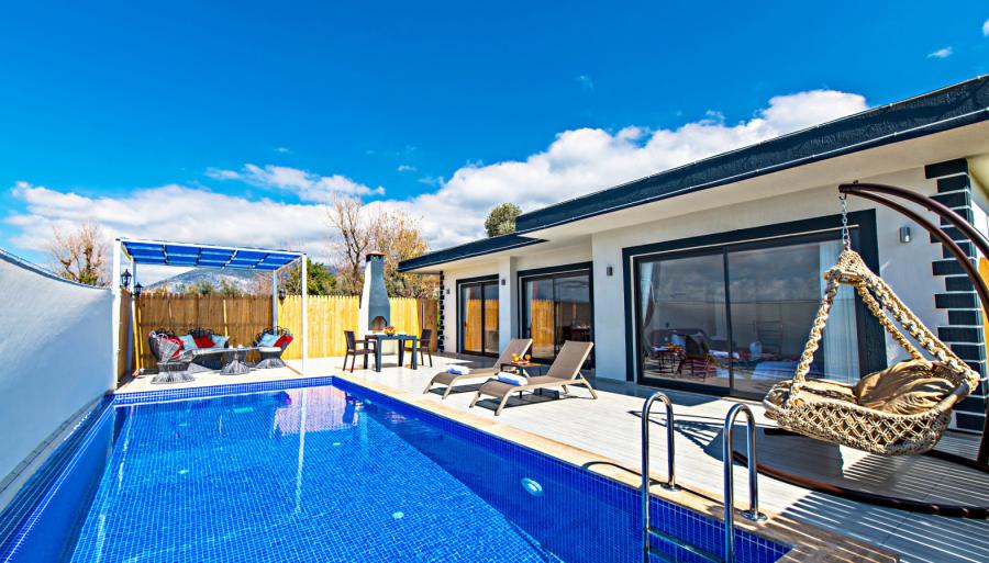 doga-manzarali-jakuzili-tatil-villasi-yucel-1_579.jpg
