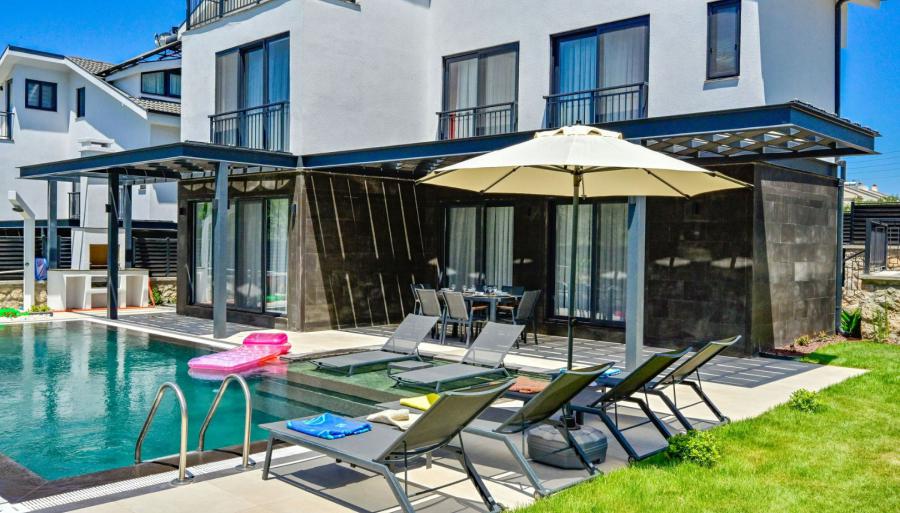 havuzlu-tatil-villasi-villa-luna-vista-2-1_312.jpg
