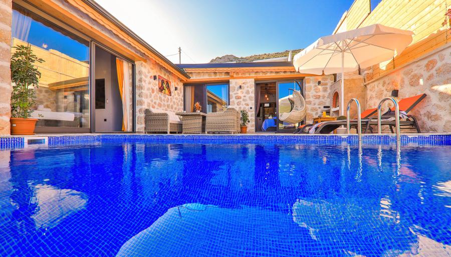 jakuzili-muhafazakar-kiralik-tatil-villa-goktas-1_837.jpg