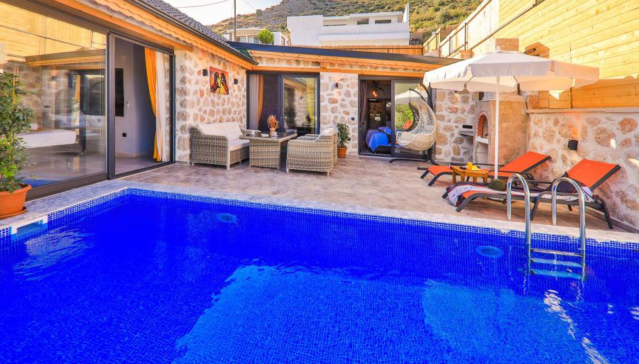 jakuzili-muhafazakar-kiralik-tatil-villa-goktas-4_209.jpg