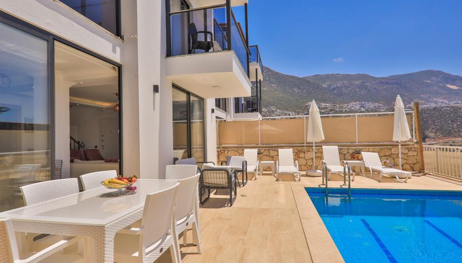kalkan-deniz-manzarali-merkezi-kiralik-tatil-villa-sun-4_214.jpg