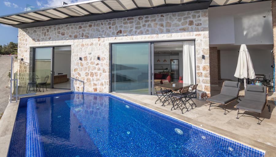 kalkan-kordere-jakuzili-havuzu-korunakli-deniz-manzarali-villa-arna-1_403.jpg